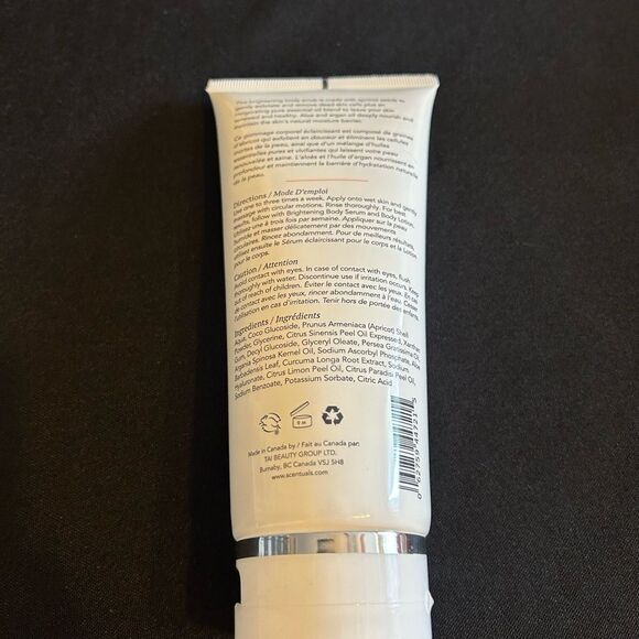 🦋 Scentuals Brightening Body Scrub New FullSz - Picture 2 of 3